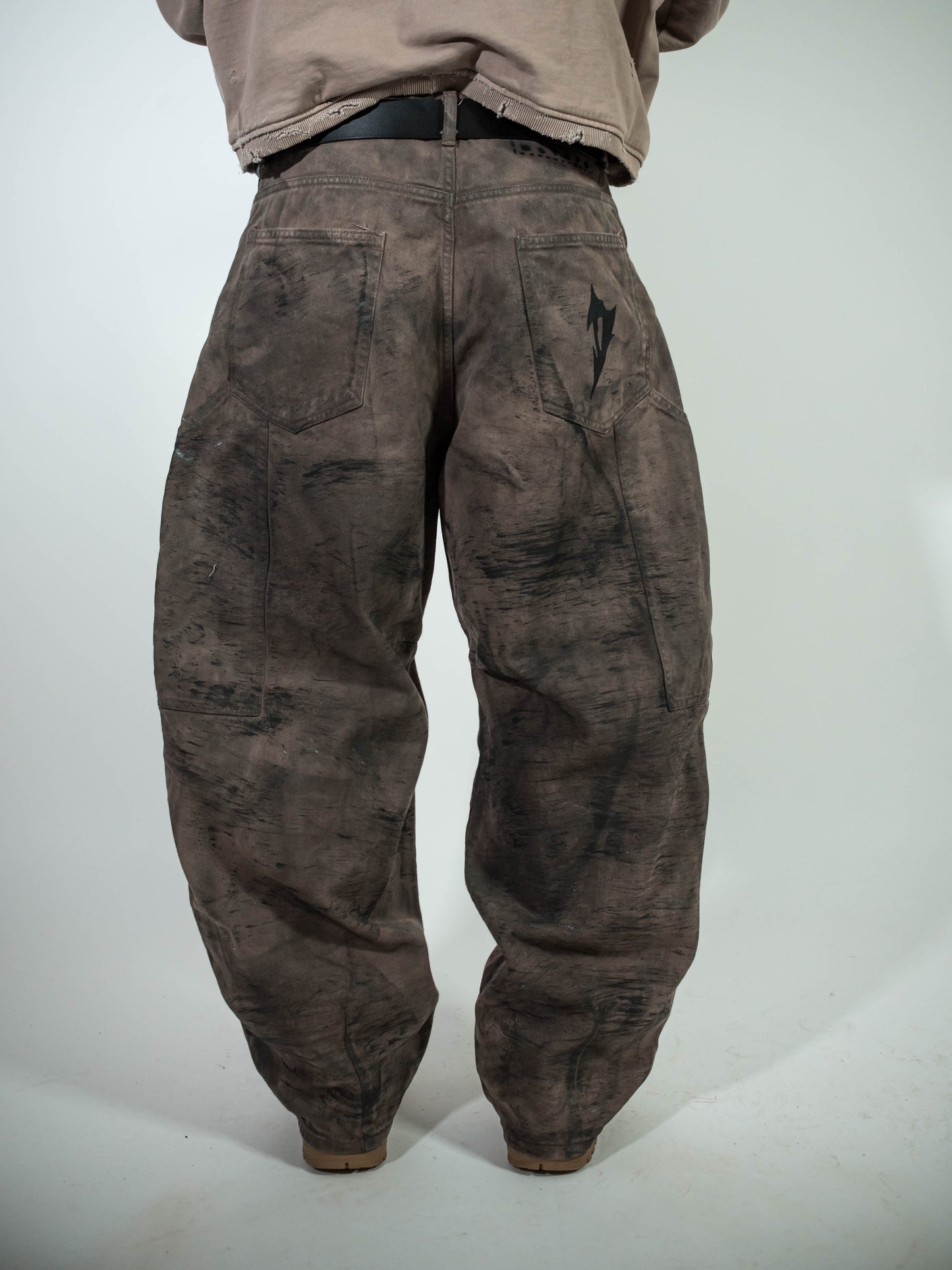 Scar pants sail