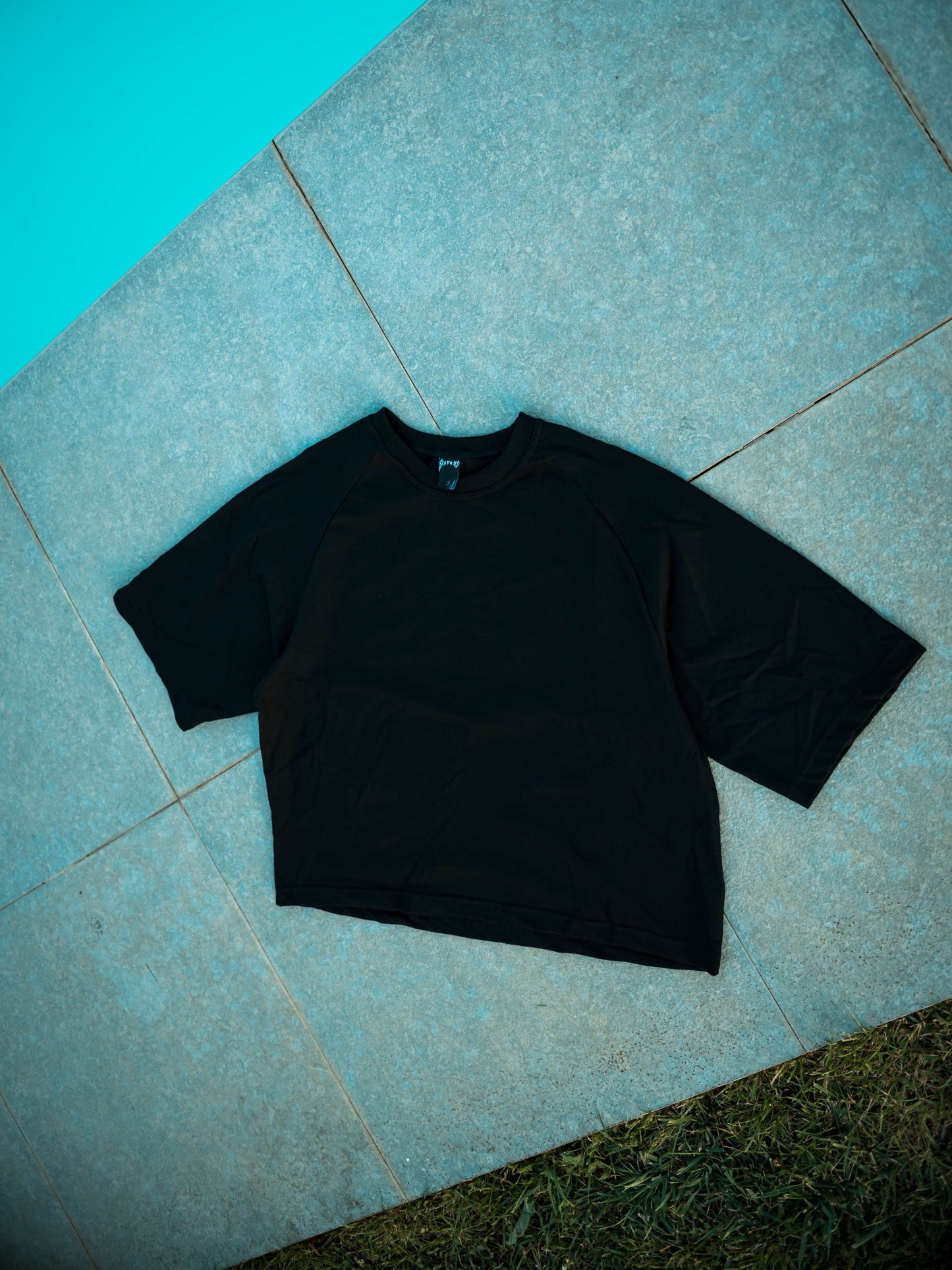 Raglan Tee Black