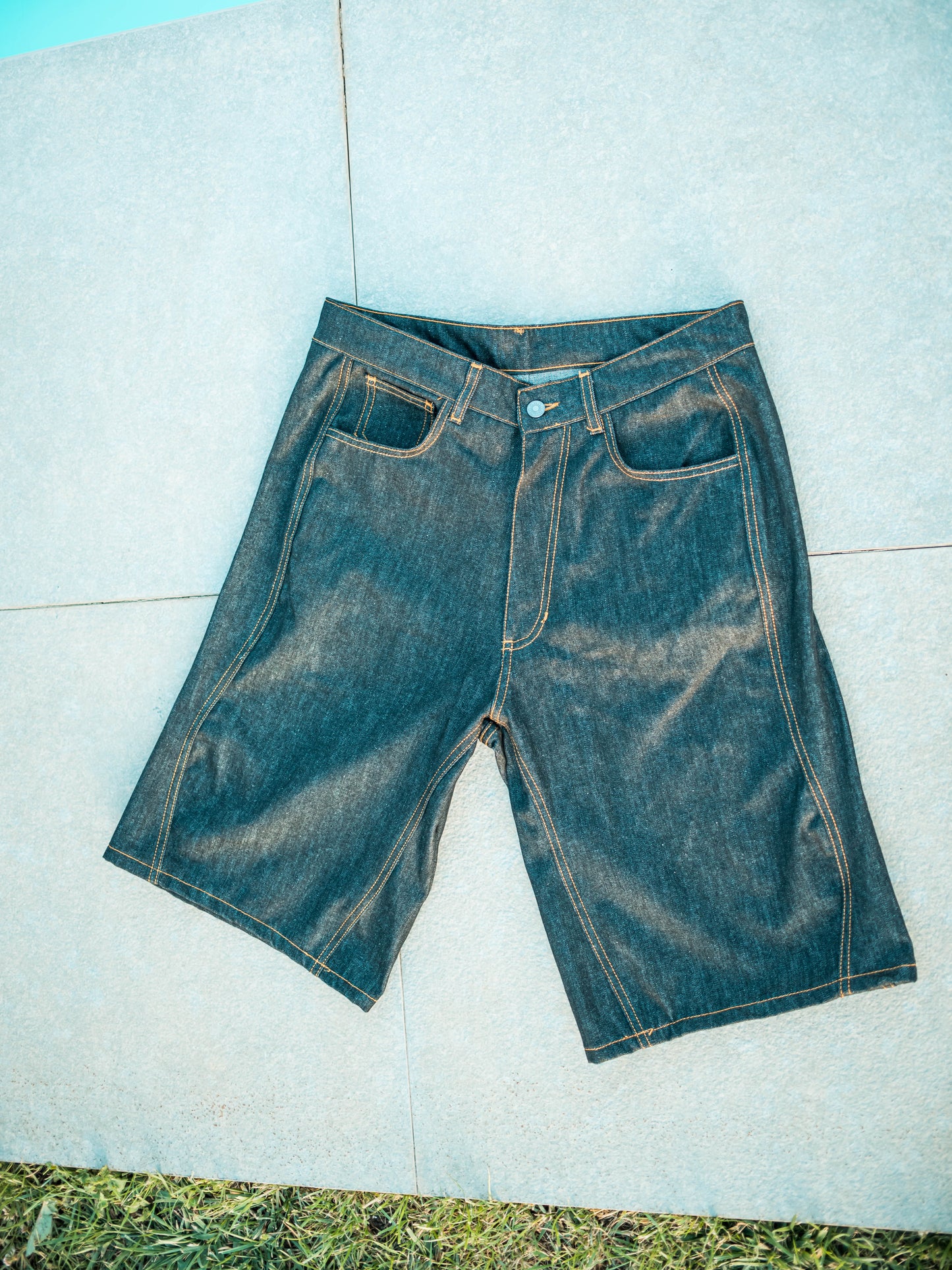 Wavy Shorts Raw