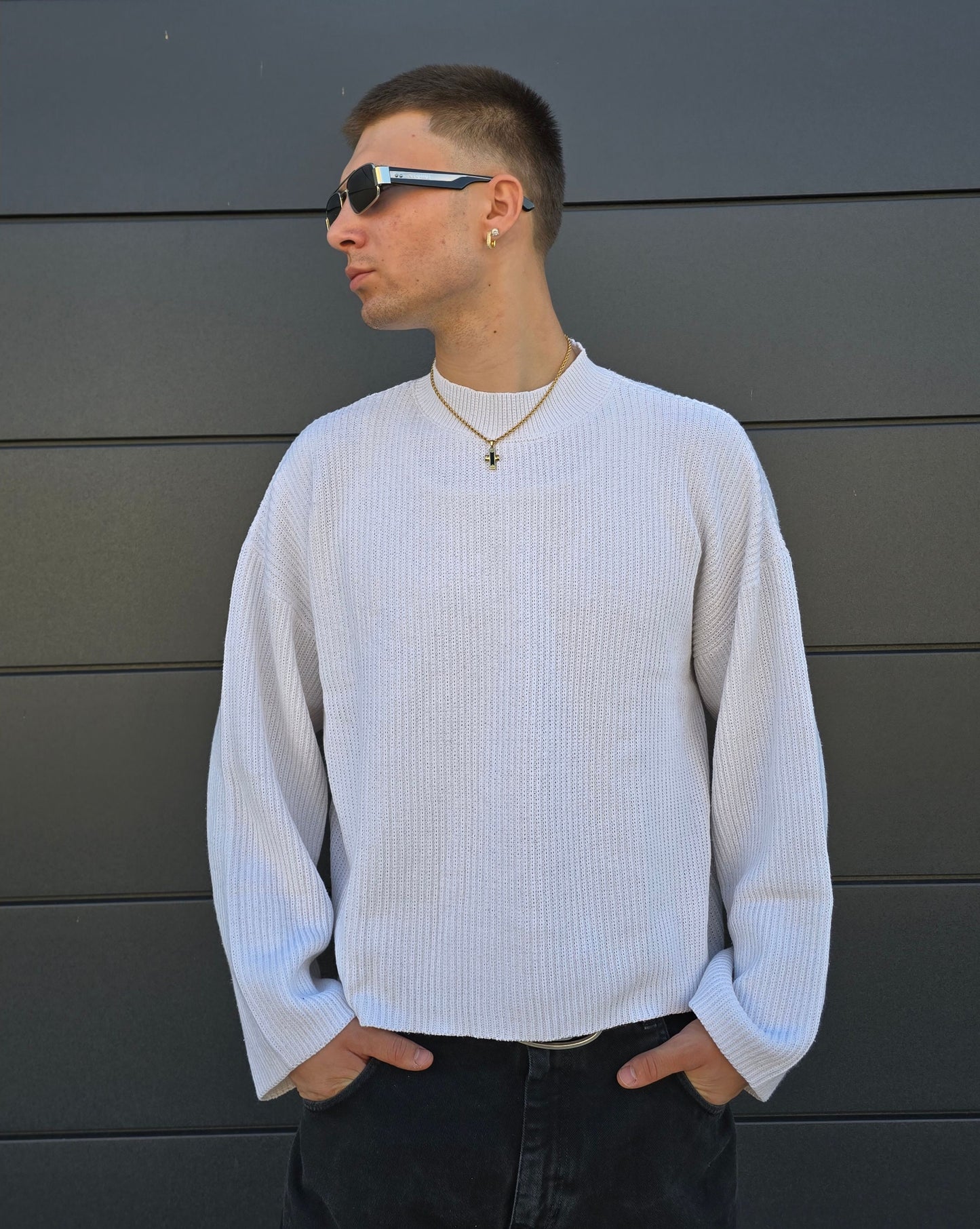Knit white