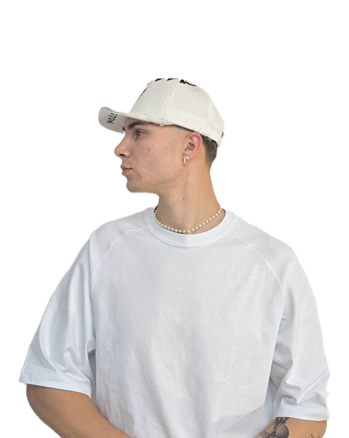 Skeleton hat white