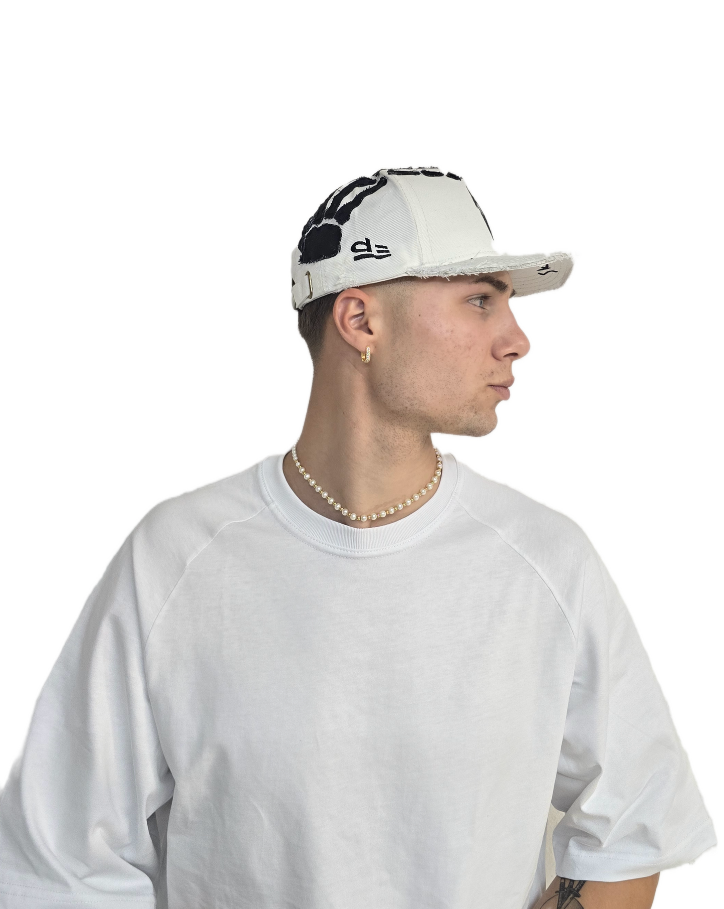 Skeleton hat white