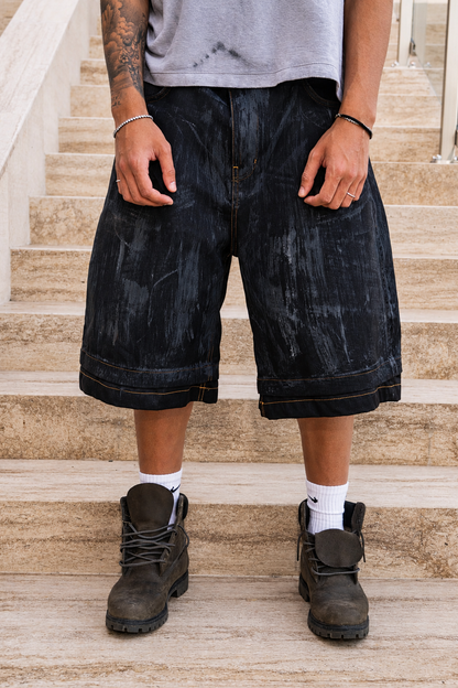 Double Fold shorts brushed black