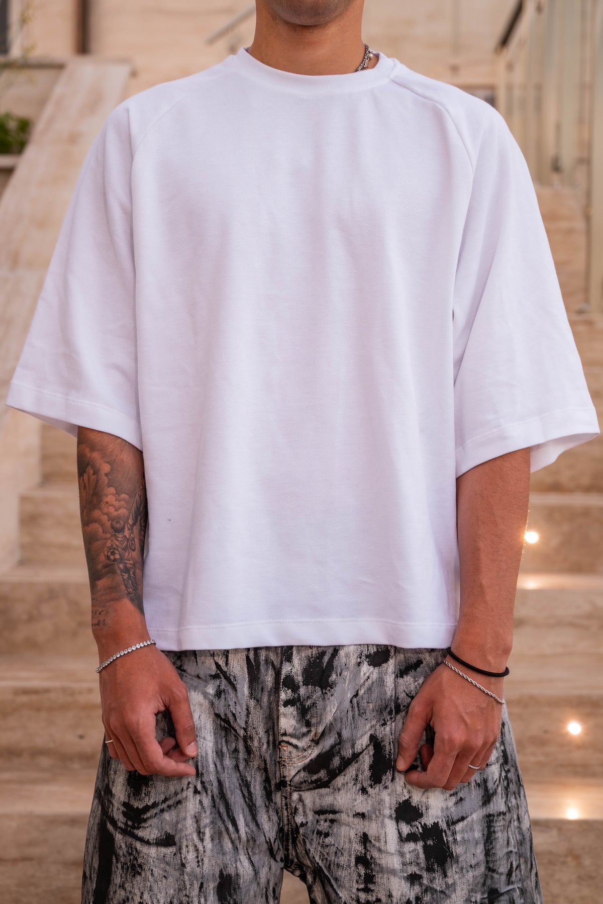 White tee