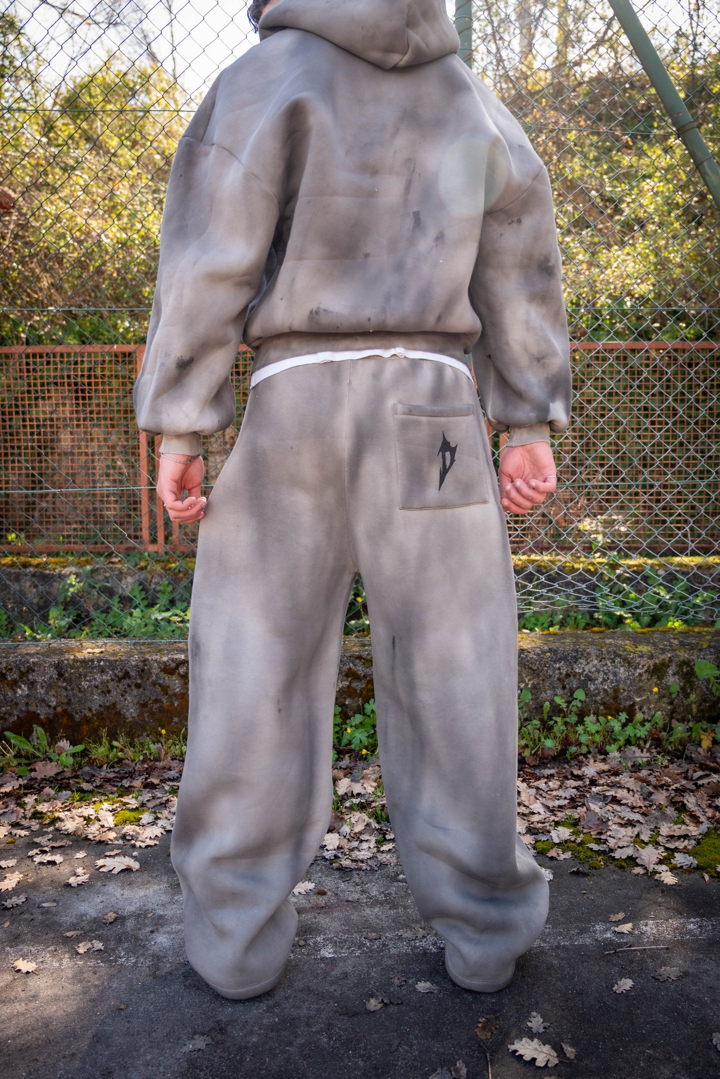 Viesse x Dstryd Sweatpants dune
