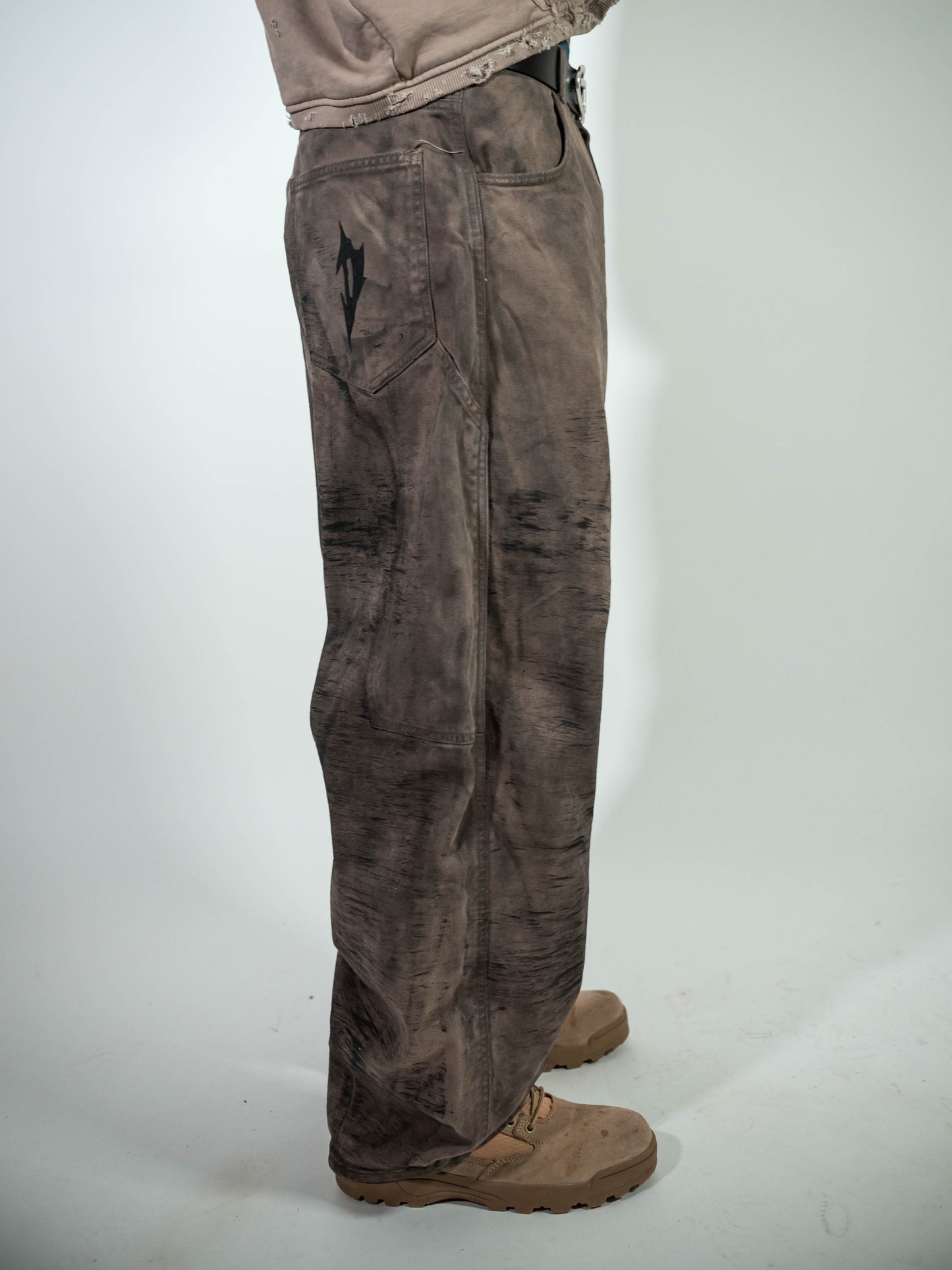 Scar pants sail
