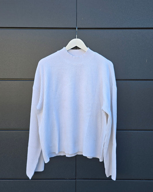 Knit white